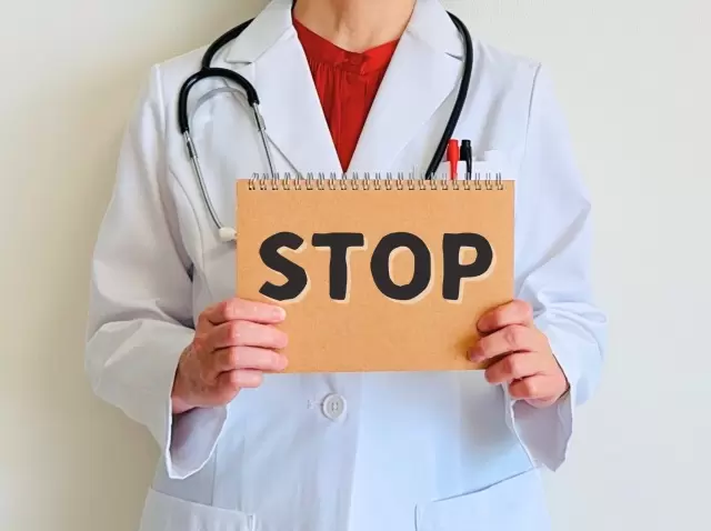 弁護士 岡 耕一郎が医療機関にて「ペイシェントハラスメント」の研修会を行いましたの画像